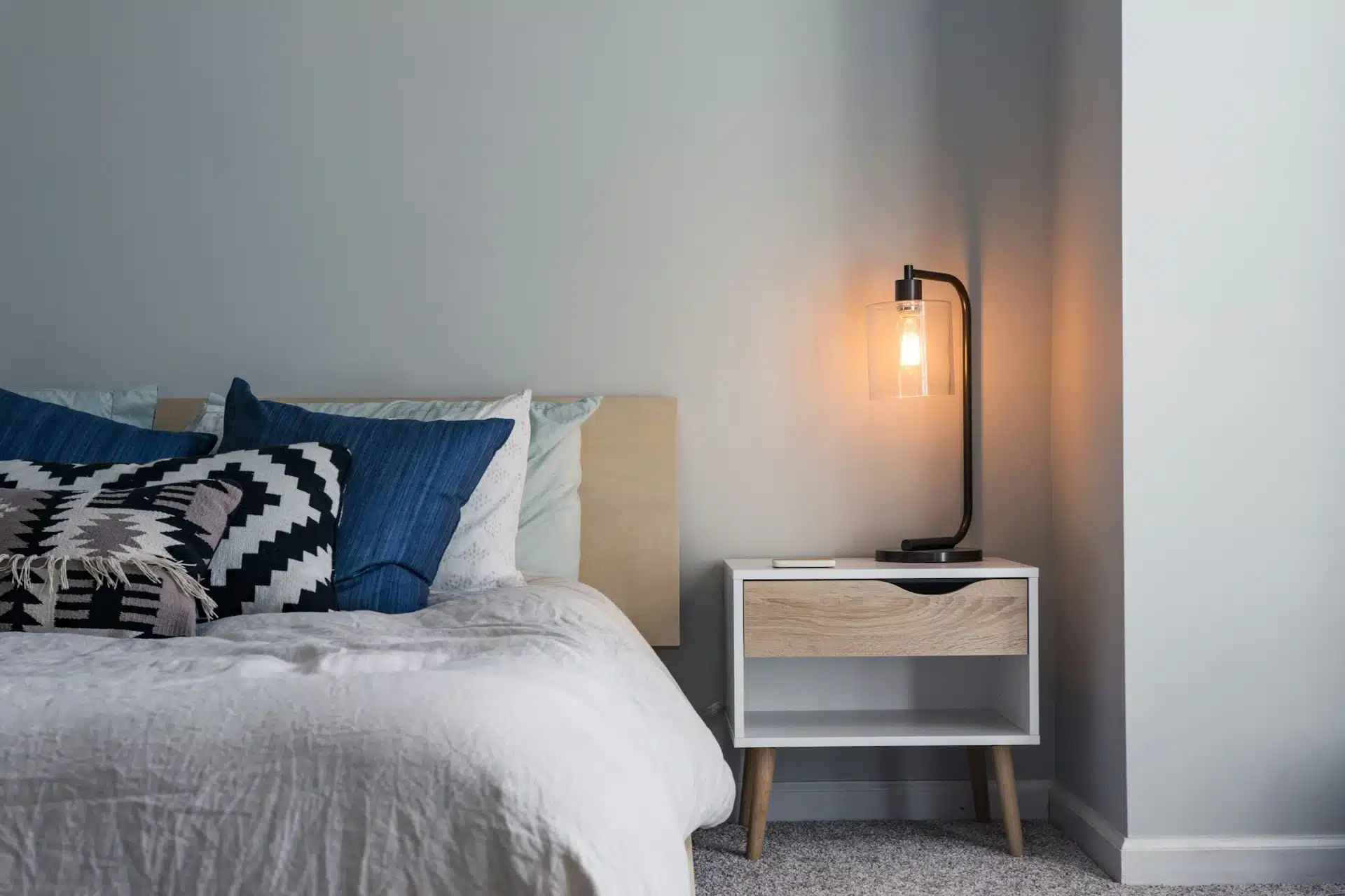 Les lampes design à poser : ou comment sublimer votre intérieur !